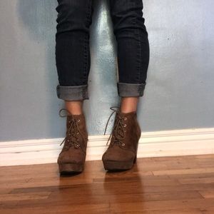 Taupe Chunky Heel Lace-Up Ankle Booties 6.5